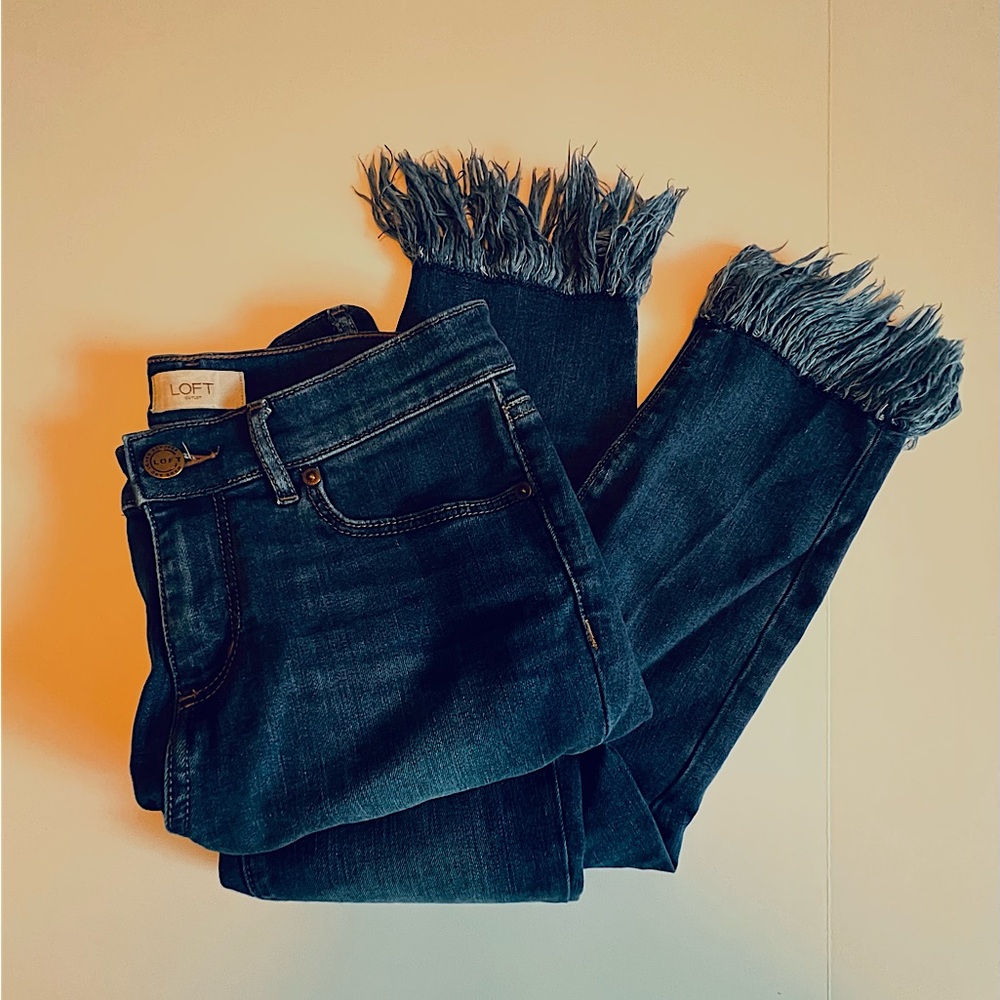 ANKLE FRINGE DENIM JEANS